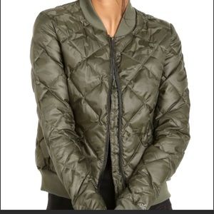 Alo Yoga Quilted Idol green camo bomber jacket